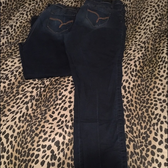 Amethyst skinny jeans. Size 18.