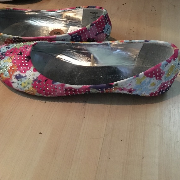 Steve Madden rainbow jewel flats - Picture 2 of 3