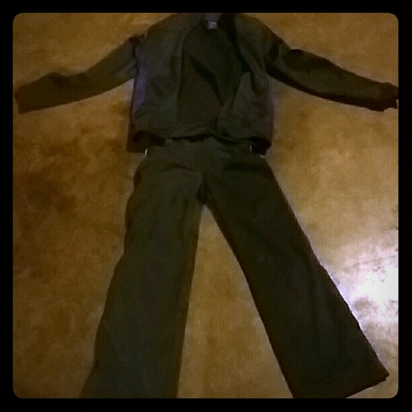 Reebok athletic suit - Picture 1 of 2
