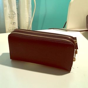 Vegan black wristlet with strap
