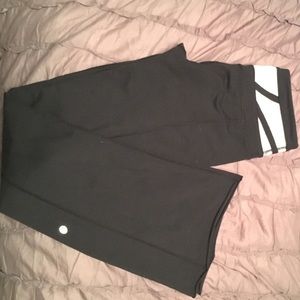 lulu lemon yoga pants size 2