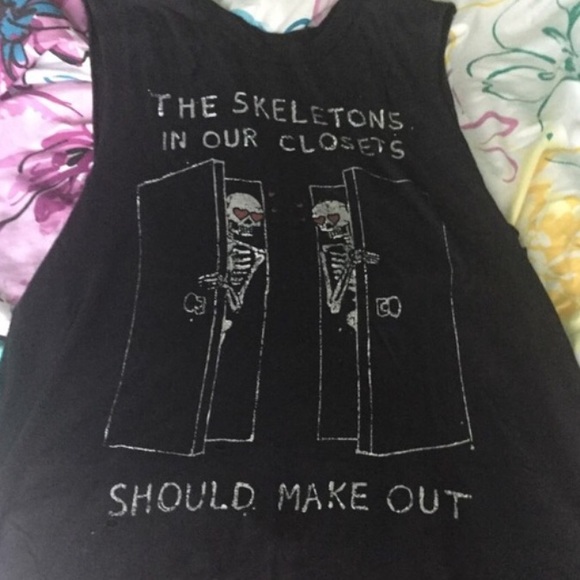 UNIF Skeletons Tank 💀