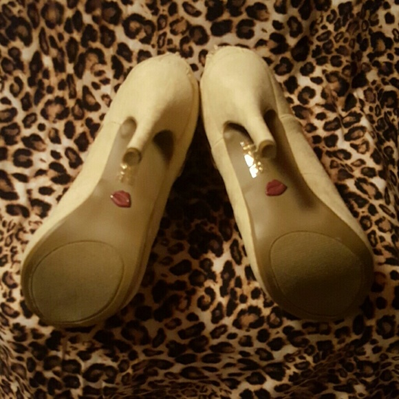 Heel Booties - Picture 3 of 3