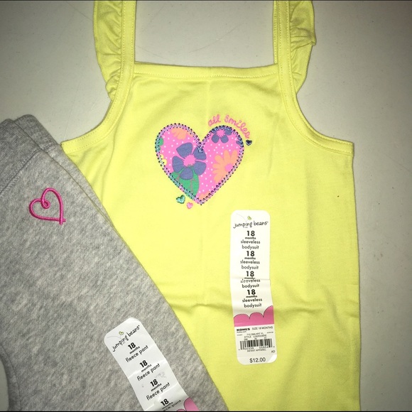 NWT Outfit Size 18 months - Picture 2 of 2