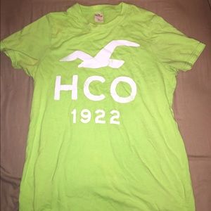 Hollister t shirt