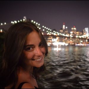 Meet your Posher, Nicole