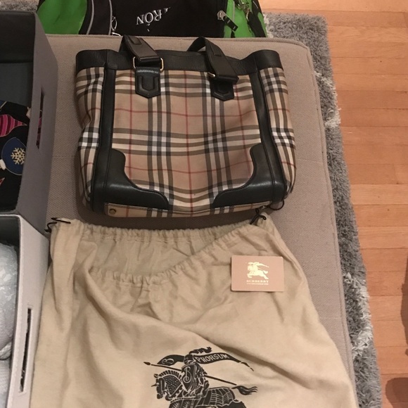 Burberry tote