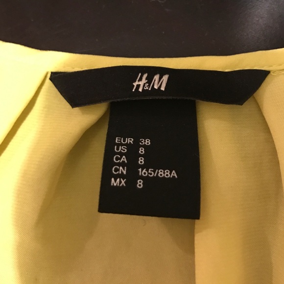 Women's blouse - Picture 2 of 2