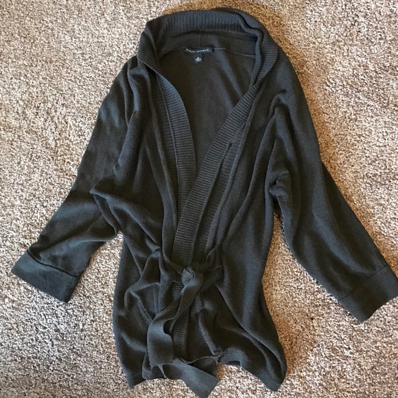 🎉HP 4/7🎉BR Brown tie front sweater - Picture 5 of 7