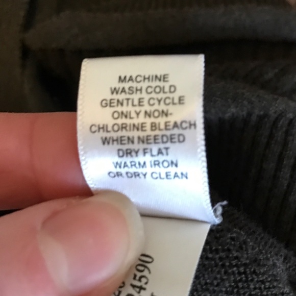 🎉HP 4/7🎉BR Brown tie front sweater - Picture 6 of 7