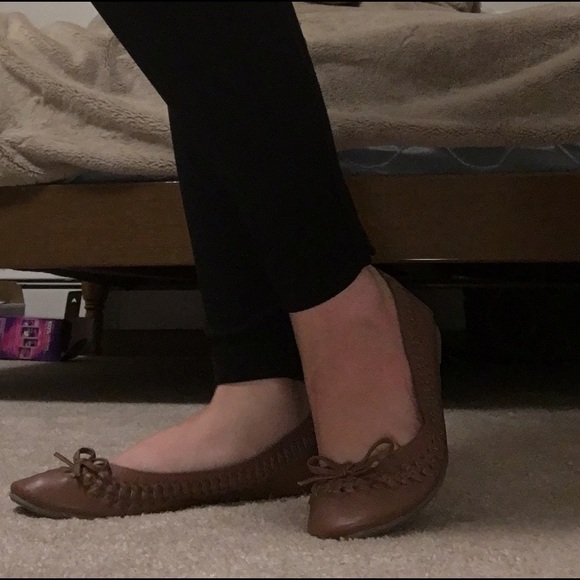 Beautiful American Eagle flats! - Picture 4 of 4