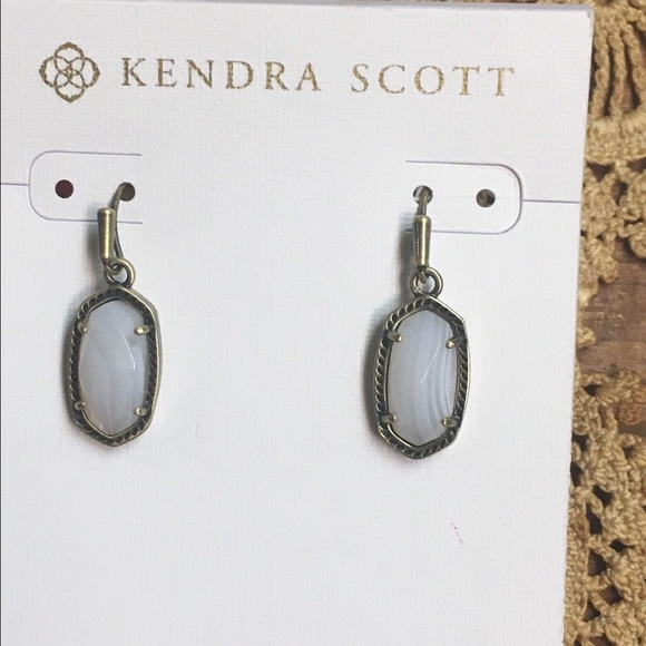 {Kendra Scott} NWT White Banded Agate Lee Earrings - Picture 2 of 2