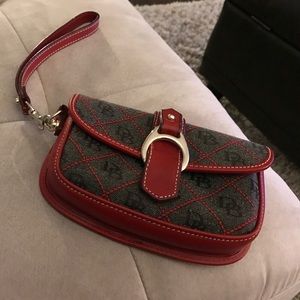 Dooley & Burke wristlet
