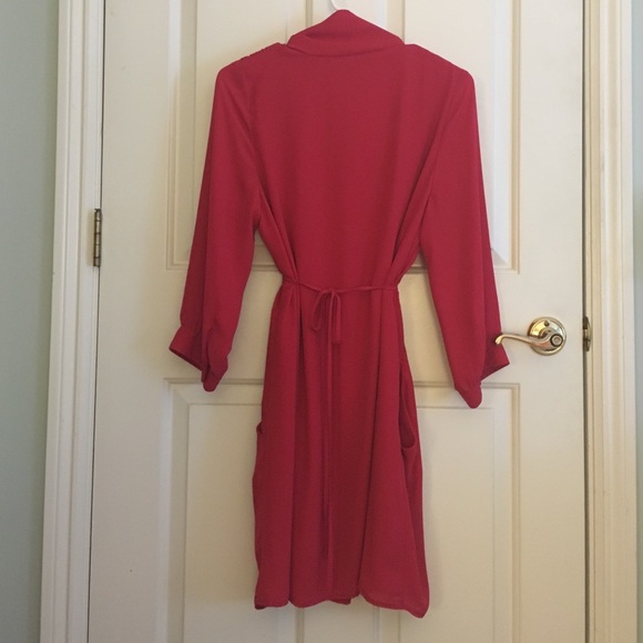 Gorgeous red dress - Picture 3 of 4
