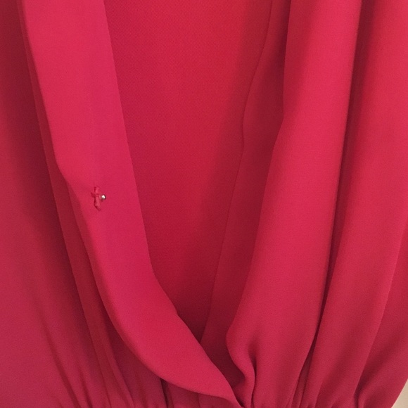 Gorgeous red dress - Picture 4 of 4
