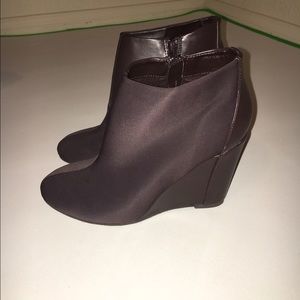 🔥Charles booties by Charles David