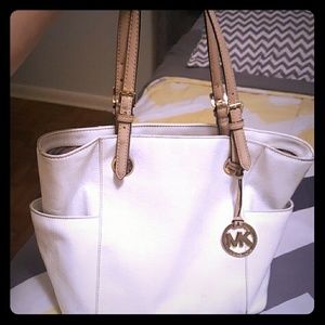Michael kors purse