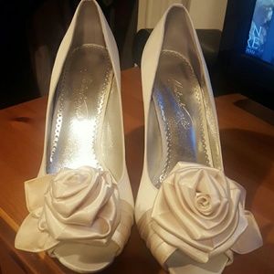 White Rose Heels