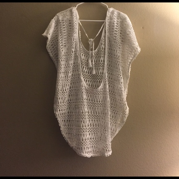 🆕 Victoria's Secret Flounce Coverup in white lace - Picture 4 of 4