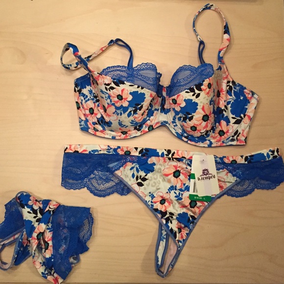 b. tempt'd bra and panty set