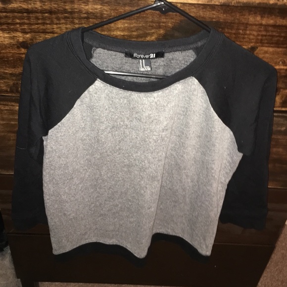 Baseball tee