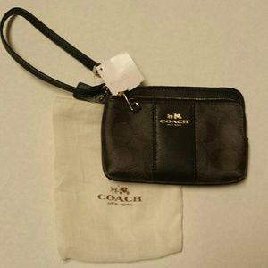 COACH Small wrist wallet