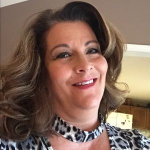 Meet your Posher, Teresa