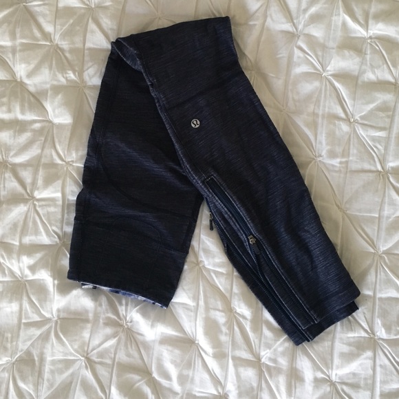 Lululemon Blue Leggings with Zipper Detail 4