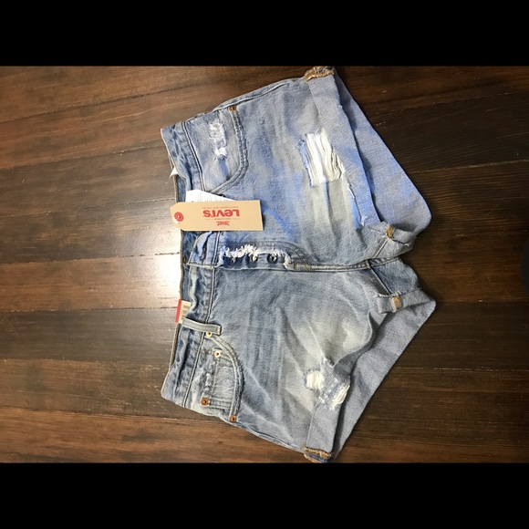 Levi's shorts!