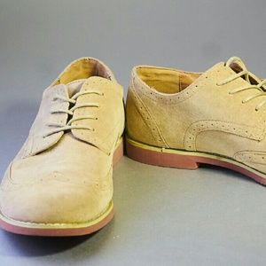 Men's Alberto Fellini Chukka Oxfords. Tan