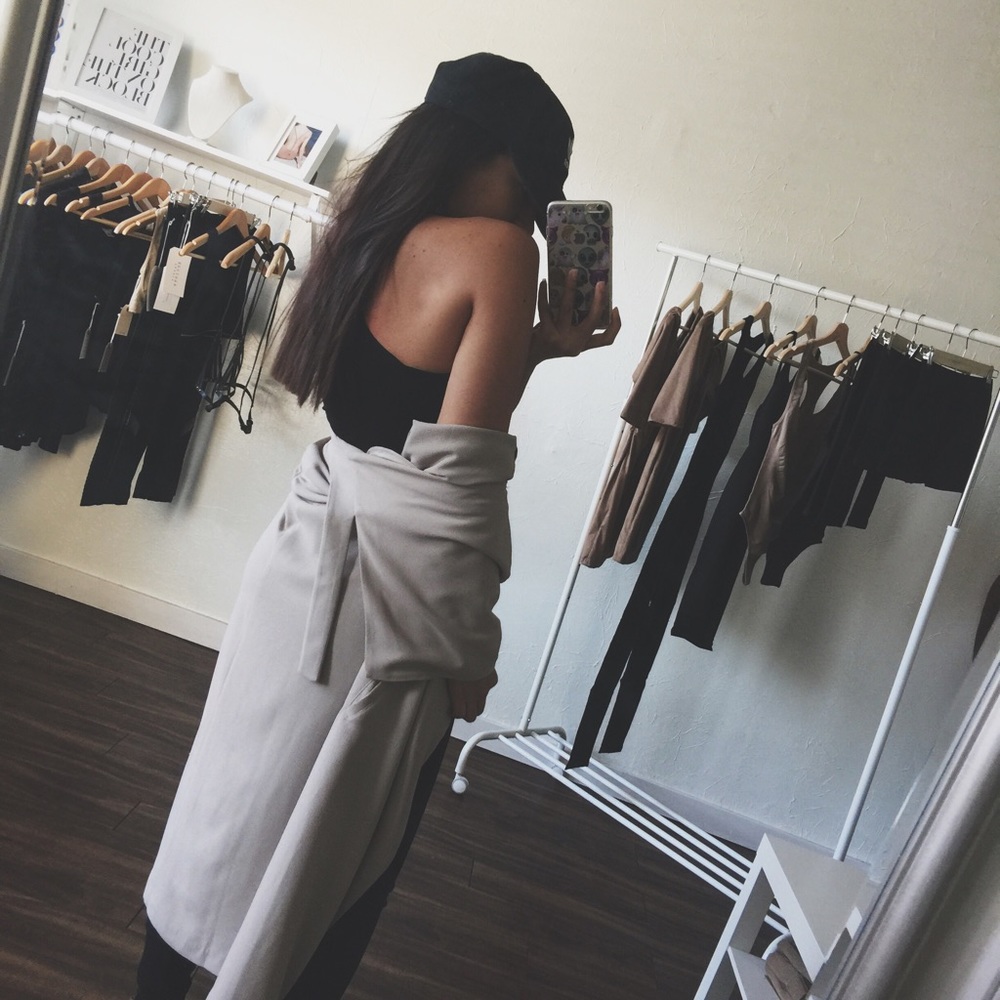 LAST • The Society Jumpsuit • - Picture 3 of 4