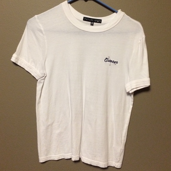 White Cancer Zodiac t-shirt size medium