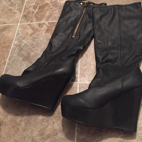 🚨Traded🚨 - Picture 3 of 3