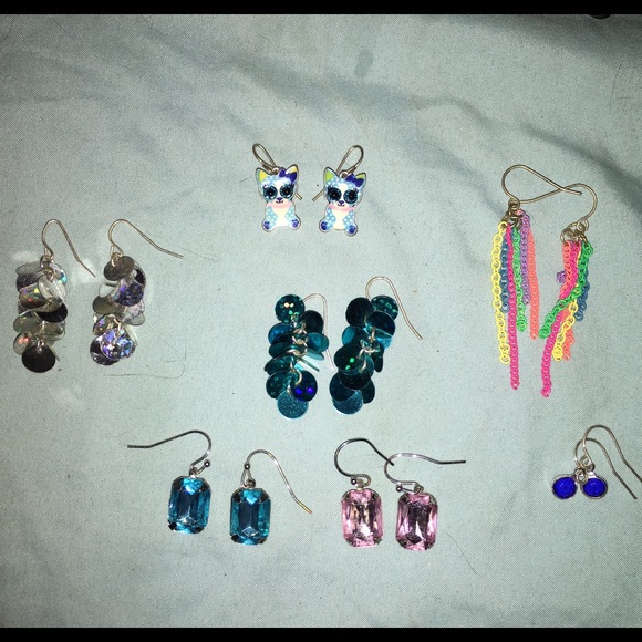 7 pair girls earrings Kim Rogers, cats, dangles