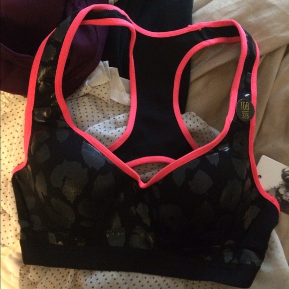 32b Leopard sports bra cotton on