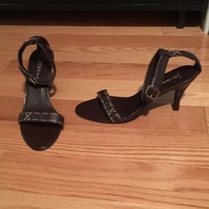 🚫SOLD🚫 BCBG heels
