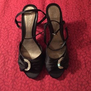 Black High Heel Shoes