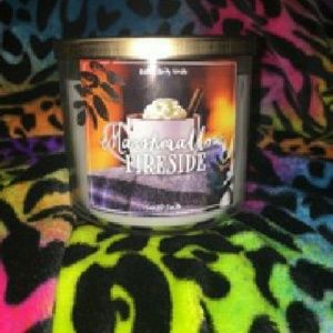 Sale!!! Bath and body works 3 Wick candle