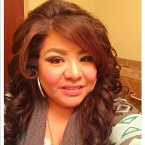 Meet your Posher, Lori