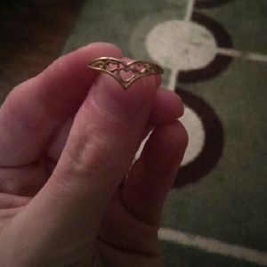 Womans or girls ring