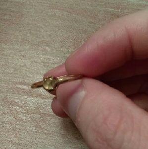 Womans or girls ring