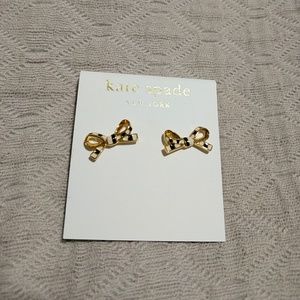 14K gold filled Kate Spade bow earrings. 🎀