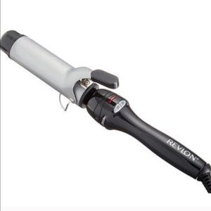 Revlon 1 1/2 Inch Curling Iron