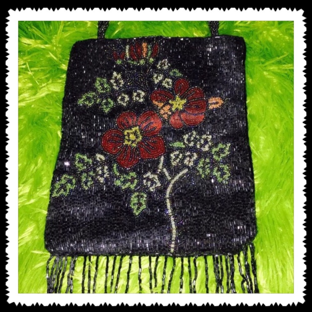 NWOT Beautiful Beaded Evening Bag
