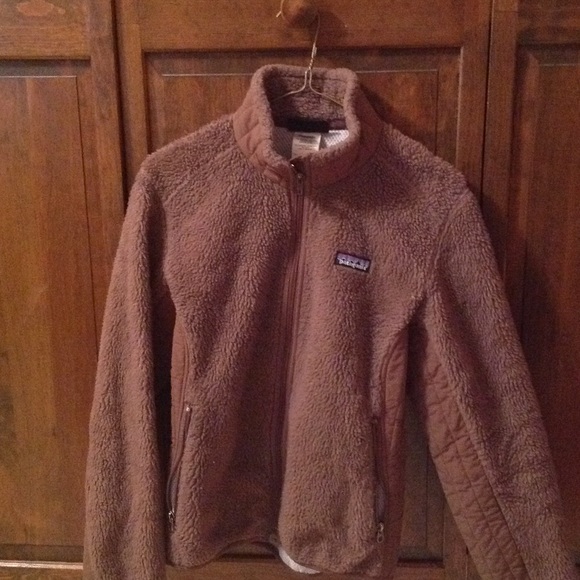 Women's brown Patagonia jacket