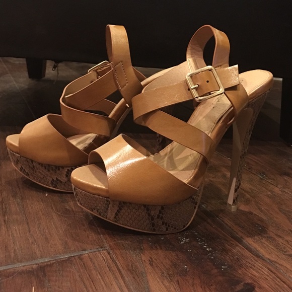 Camel Shoedazzle Stiletto Heels - Picture 1 of 4