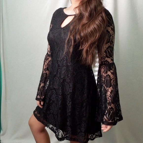 WitchyWoman Black Lace Bell Sleeve Petite Dress - Picture 2 of 4