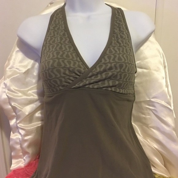 Lululemon tank