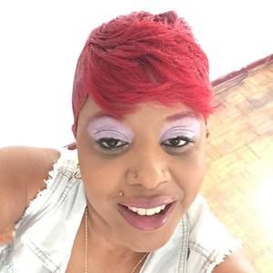 Meet your Posher, Candace