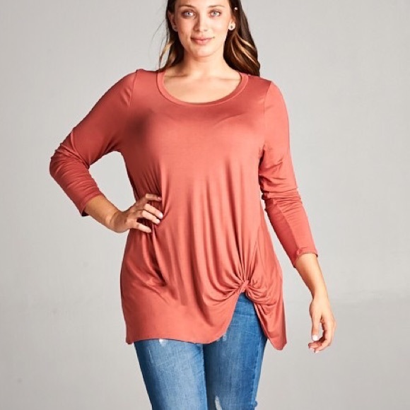 SOLD OUT! Plus Size Twist Detail Tunic - Picture 2 of 3